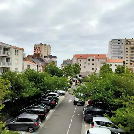 Apartamento Lumineux 2 Pieces A 100 M De La Et Du Marche Arago, Avec Balcon Et Parking Securise - Fr-1-331-100 *