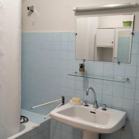 Apartment Lumineux 2 Pieces A 100 M De La Et Du Marche Arago, Avec Balcon Et Parking Securise - Fr-1-331-100